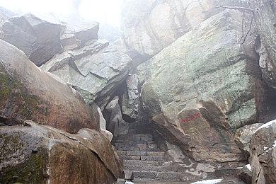 这款标价一万五的游戏开场要先看八分钟男权宣言